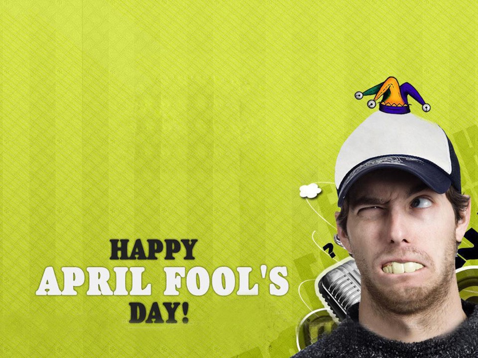 Happy April Fool's Day――搞怪整蛊的万圣节PPT模板