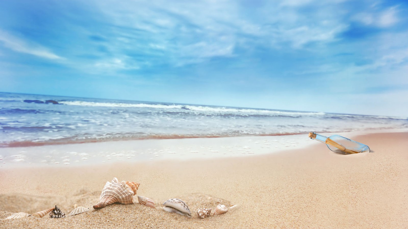 大海沙滩背景的旅游幻灯片模板